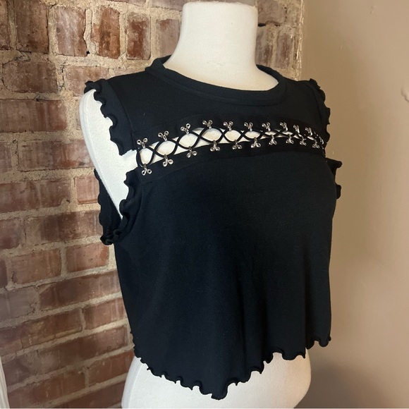 Grunge Cut-Out Black Ruffle Trim Cropped Women's Top -Size S -TP35 - Picture 2 of 8